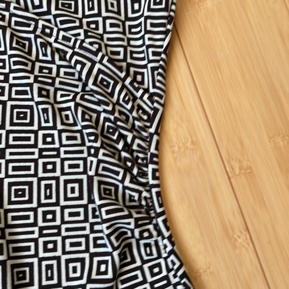 Old Navy brown & cream geometric pattern business dress - Picture 3 of 5